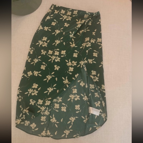 Urban outfitters slit midi skirt - Picture 4 of 5